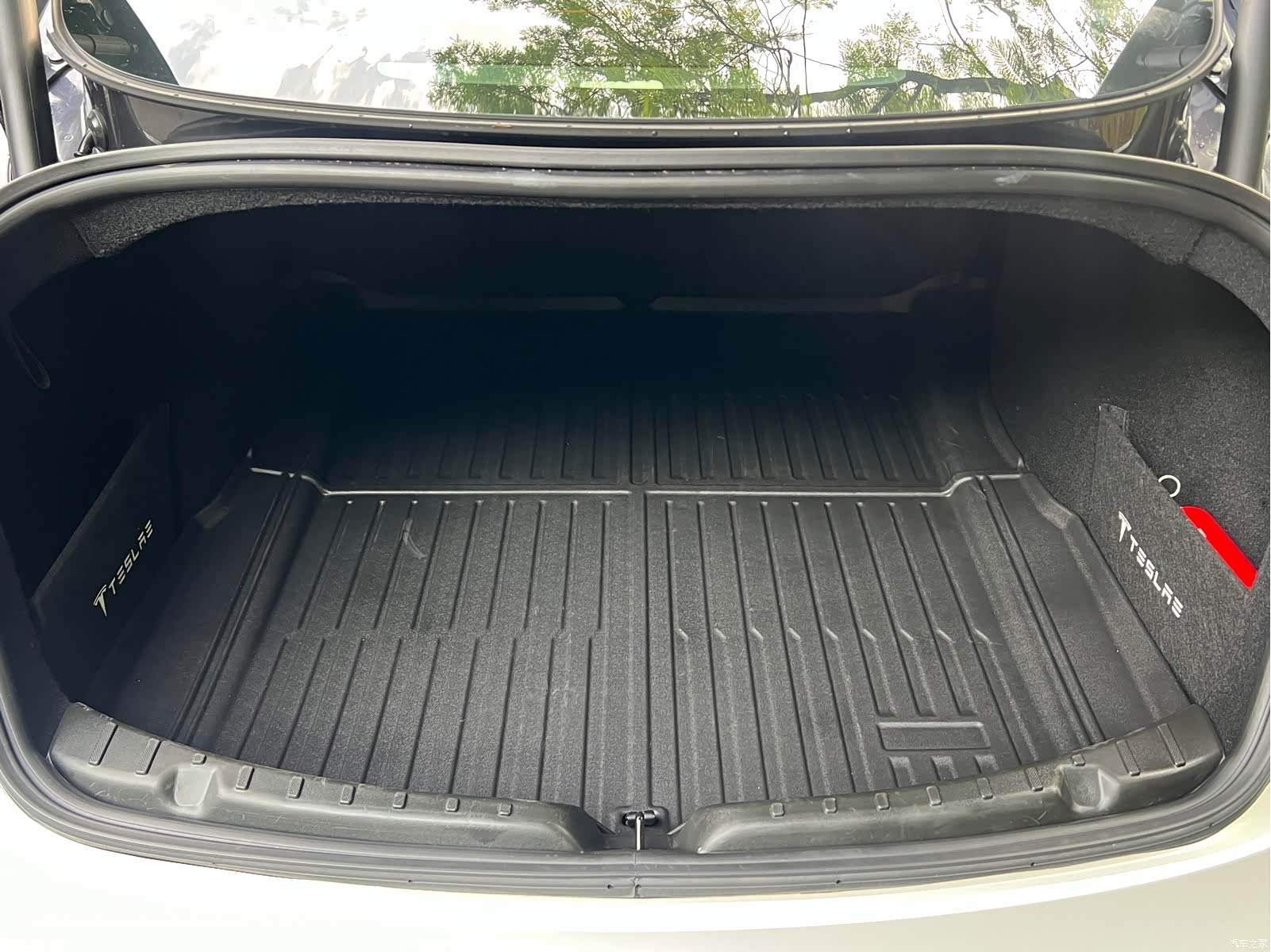 Tesla Model 3, 2024 20
