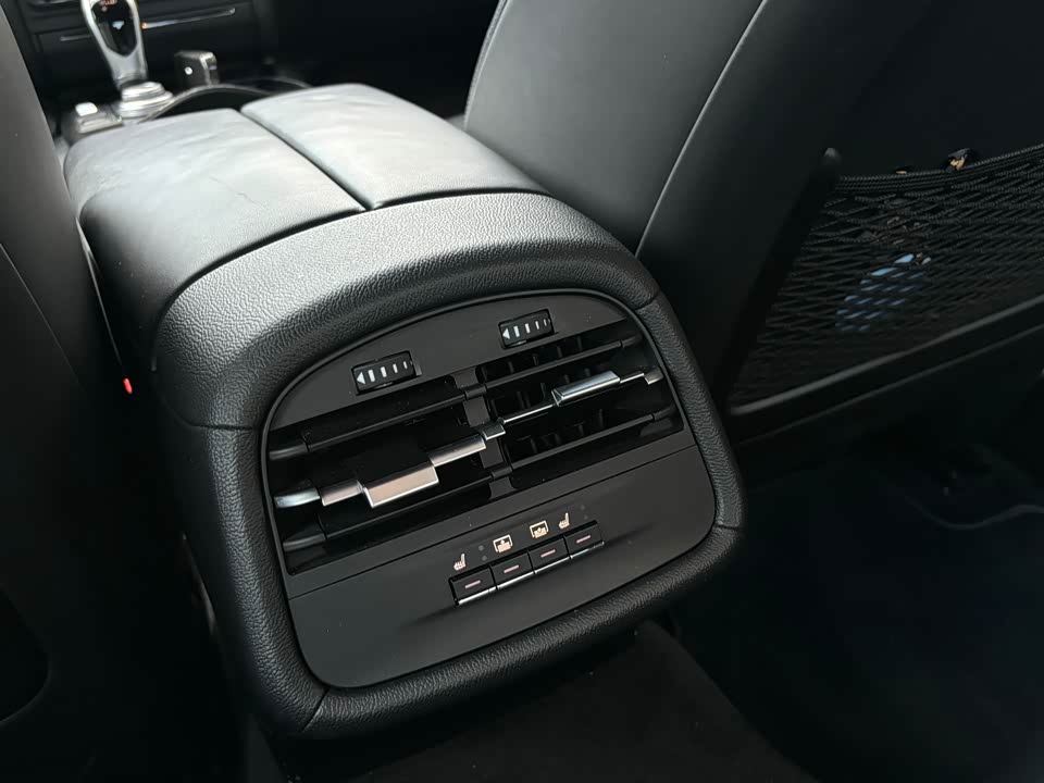 Maserati Ghibli Maserati Ghibli