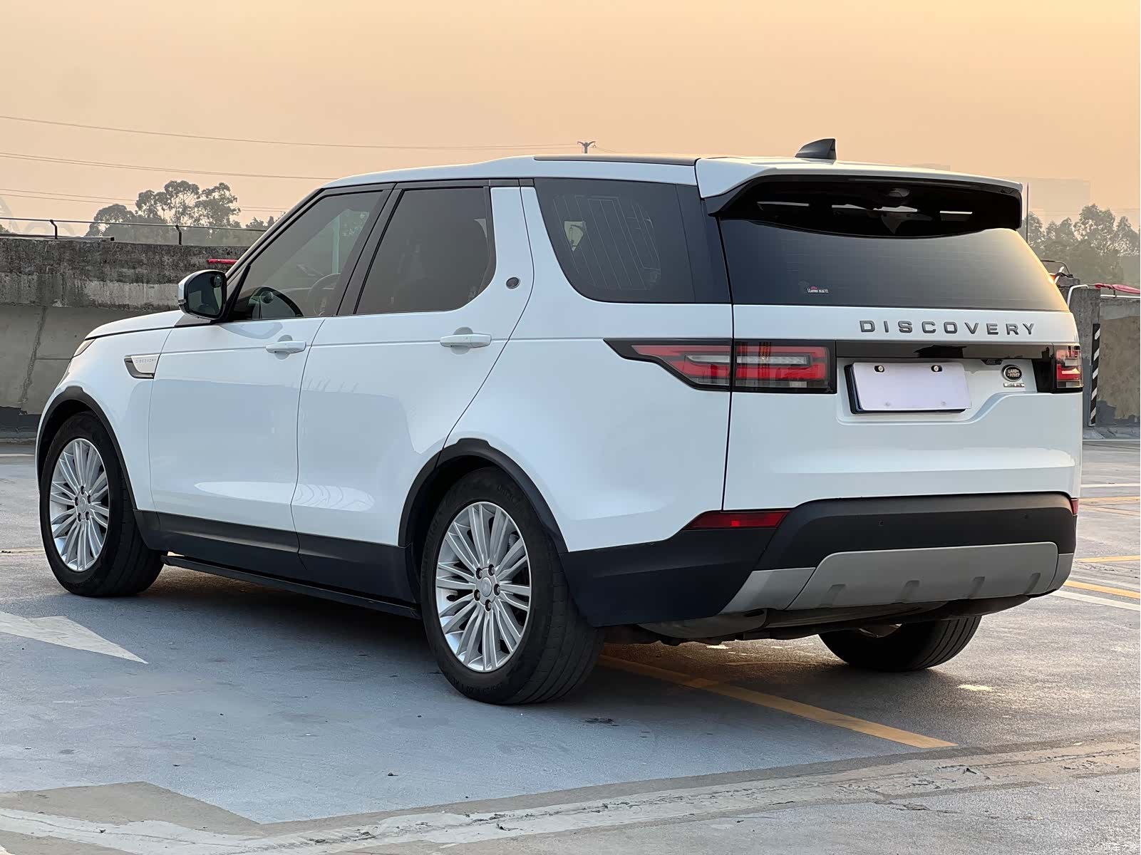 Land Rover Discovery, 2017 4