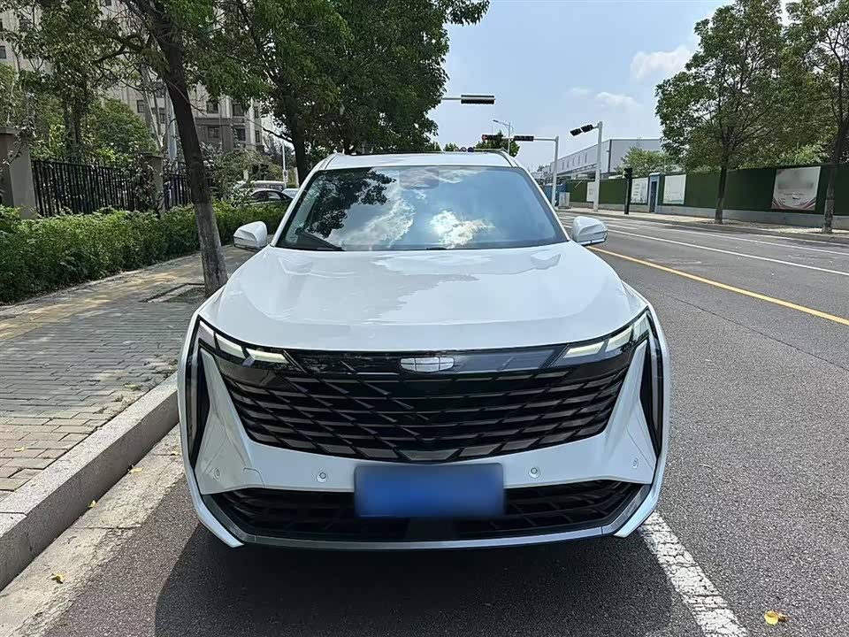 Geely Atlas L