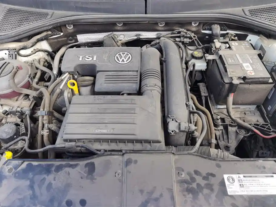 Volkswagen T-ROC exploring Songs