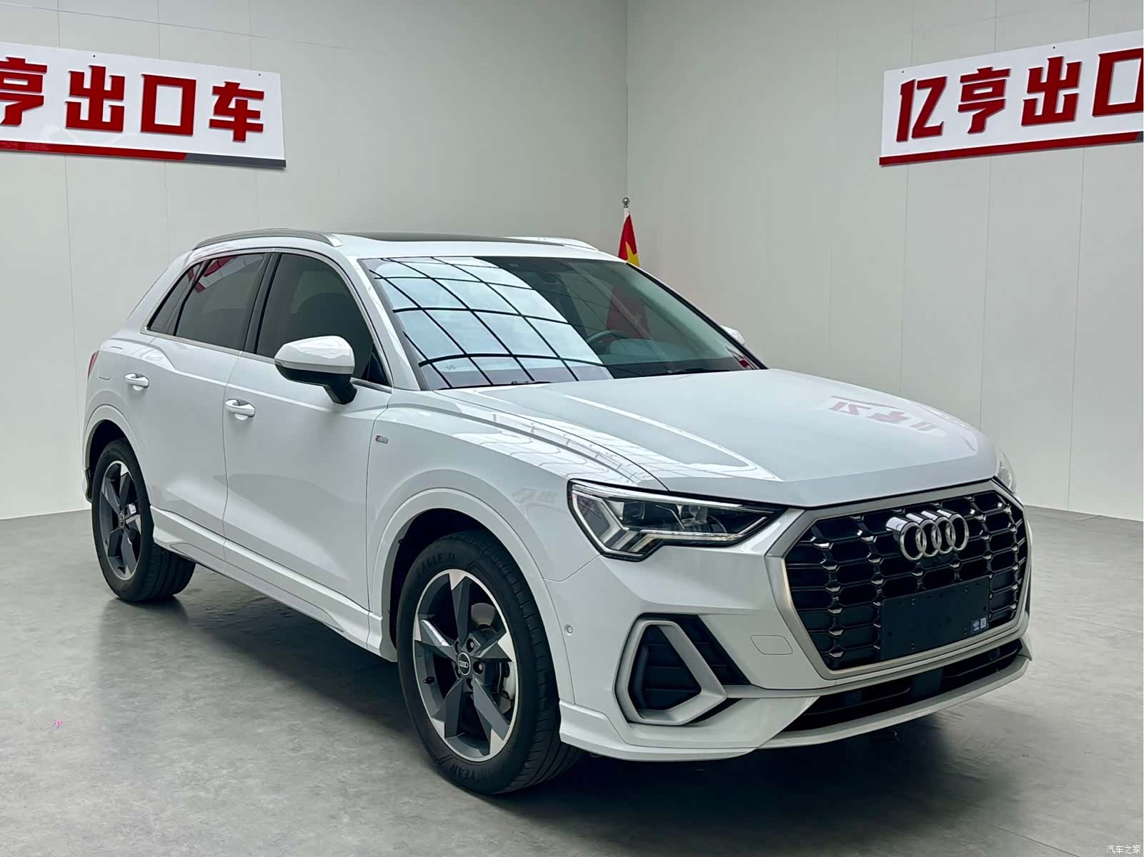 Audi Q3, 2023 3