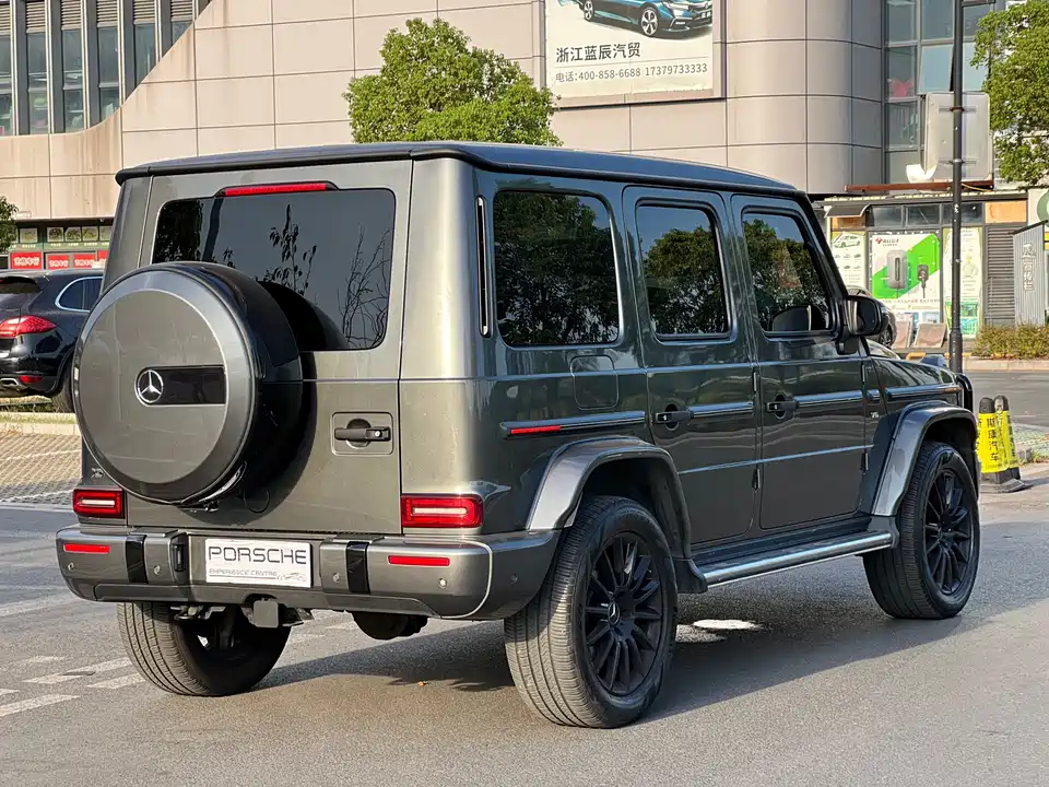Mercedes-Benz G-class