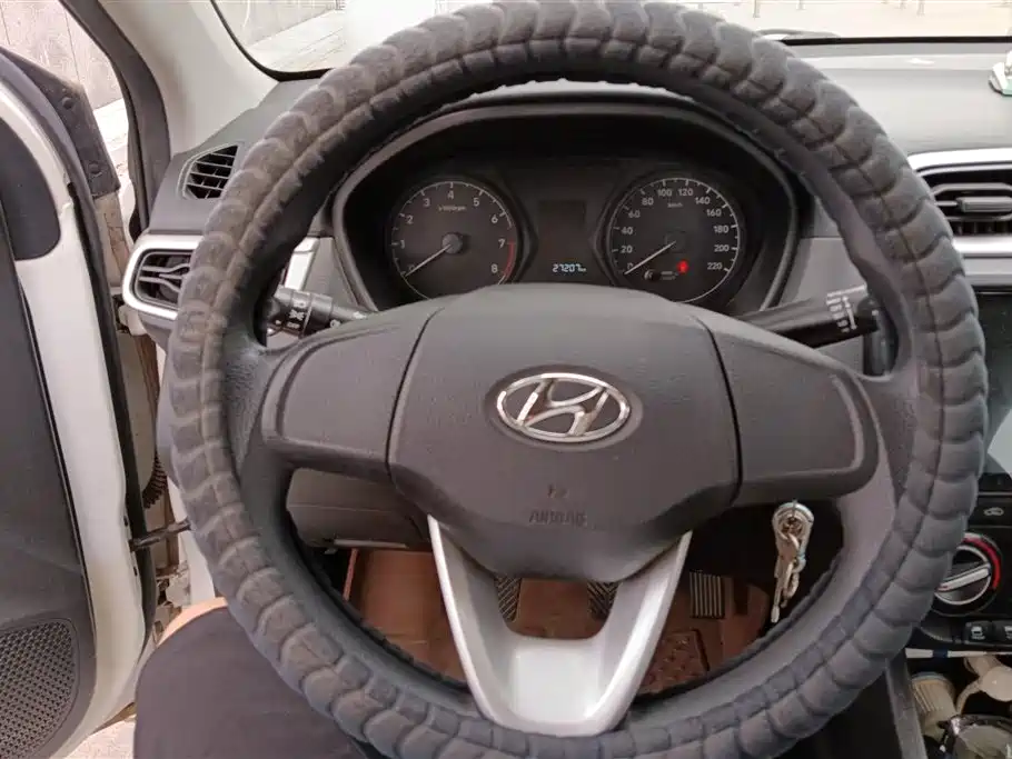 Hyundai Rena