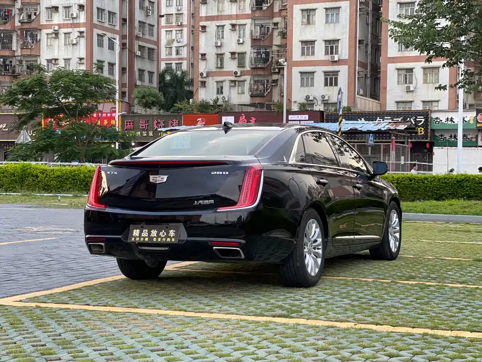 Cadillac XTS