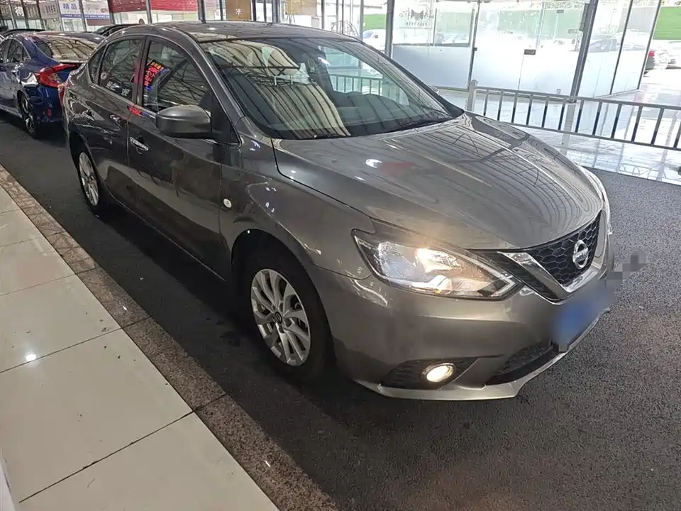 Nissan Xuan Yi