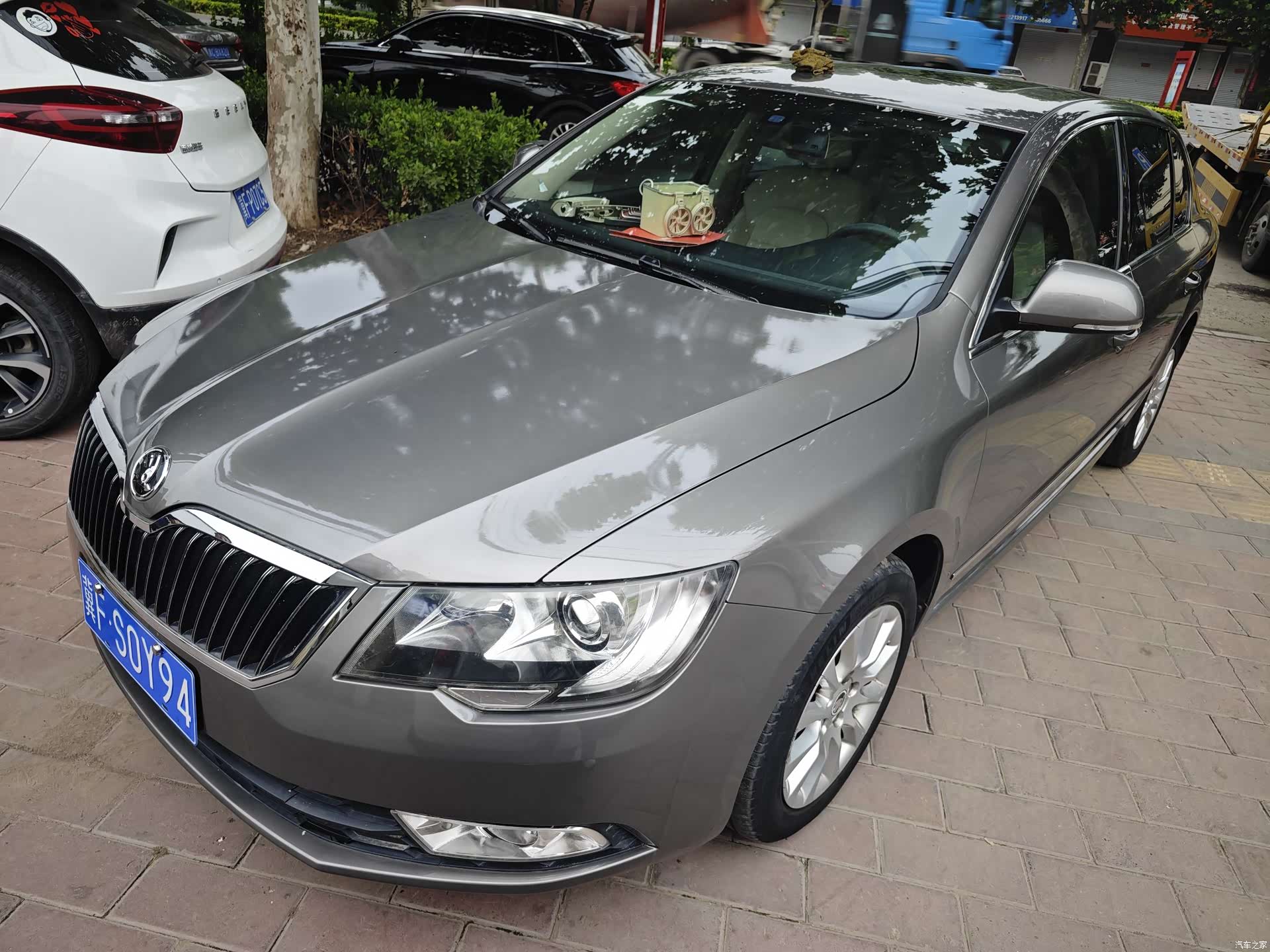 Skoda Superb, 2015 1