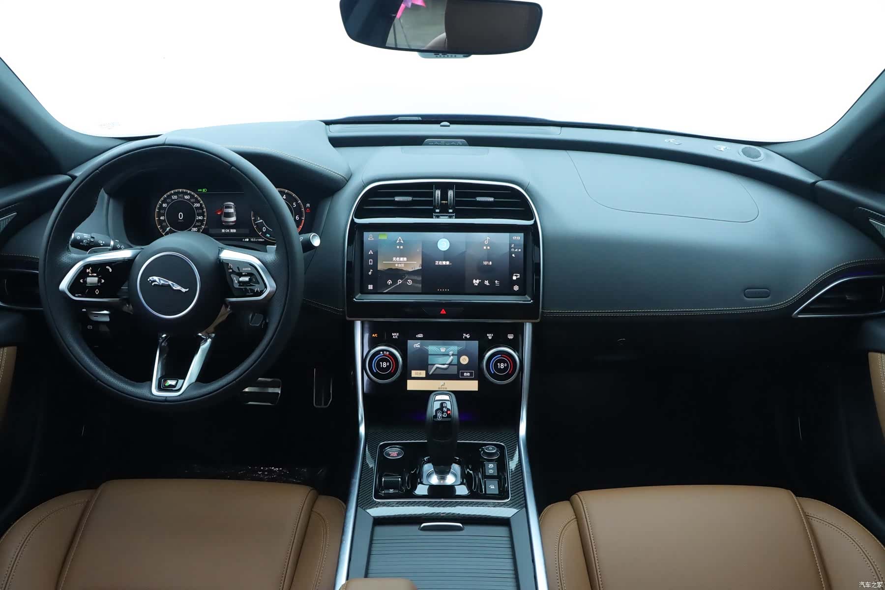 Land Rover XEL, 2024 14