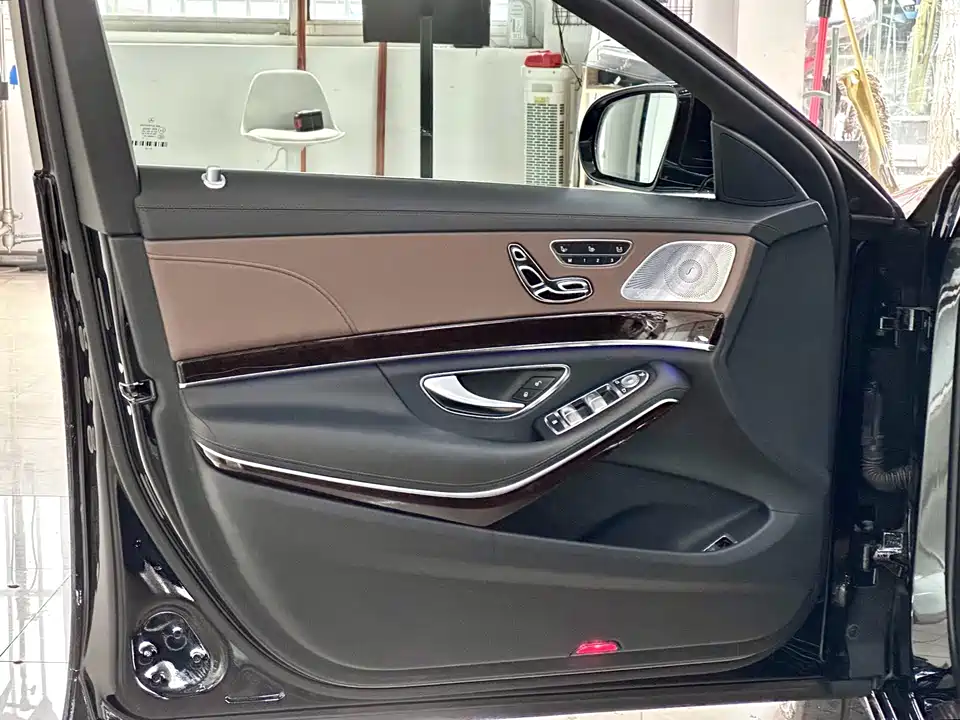 Mercedes-Benz Maybach S-class