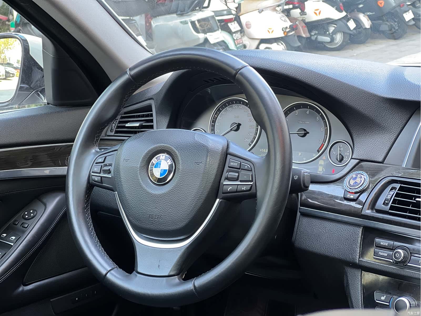 BMW 5 Series, 2014 14