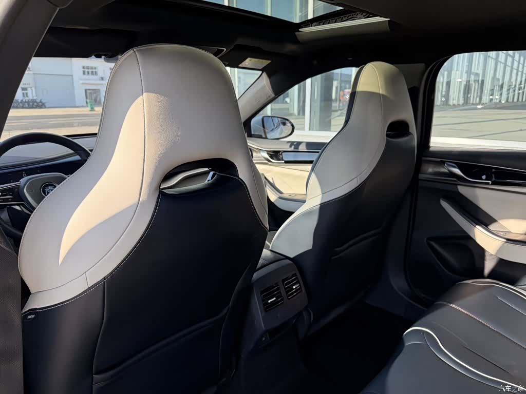 BYD Qin, 2021 14