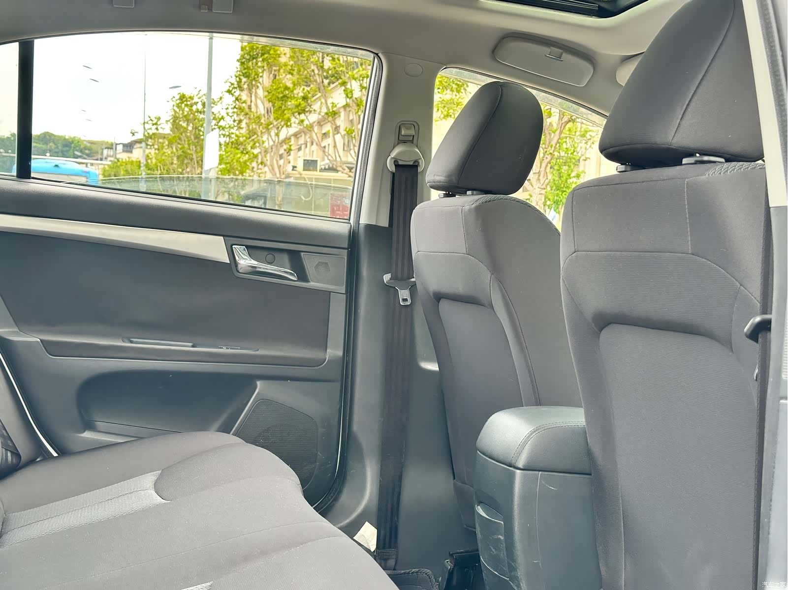 Roewe 350, 2016 29
