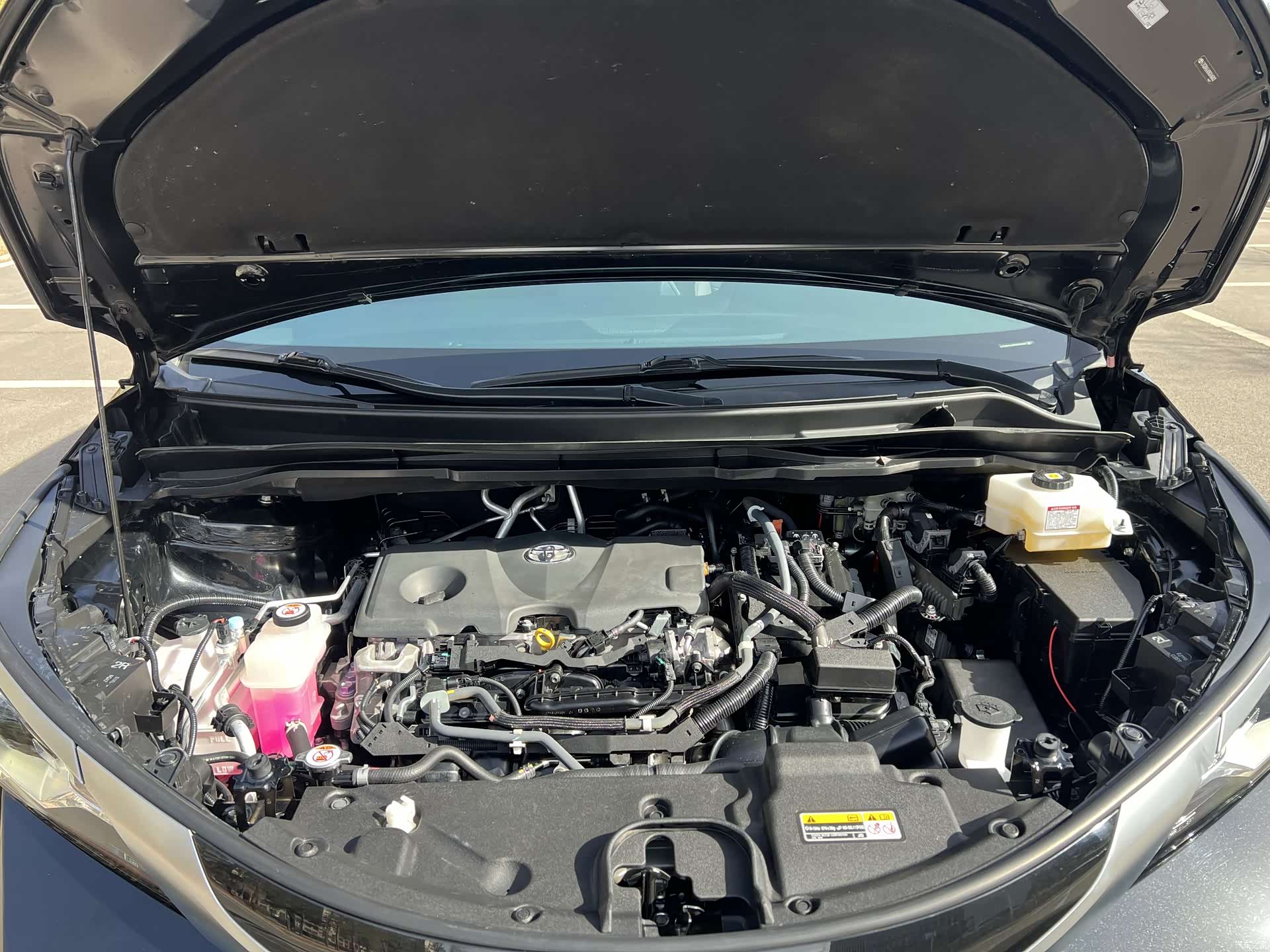 Toyota Sienna, 2022 13