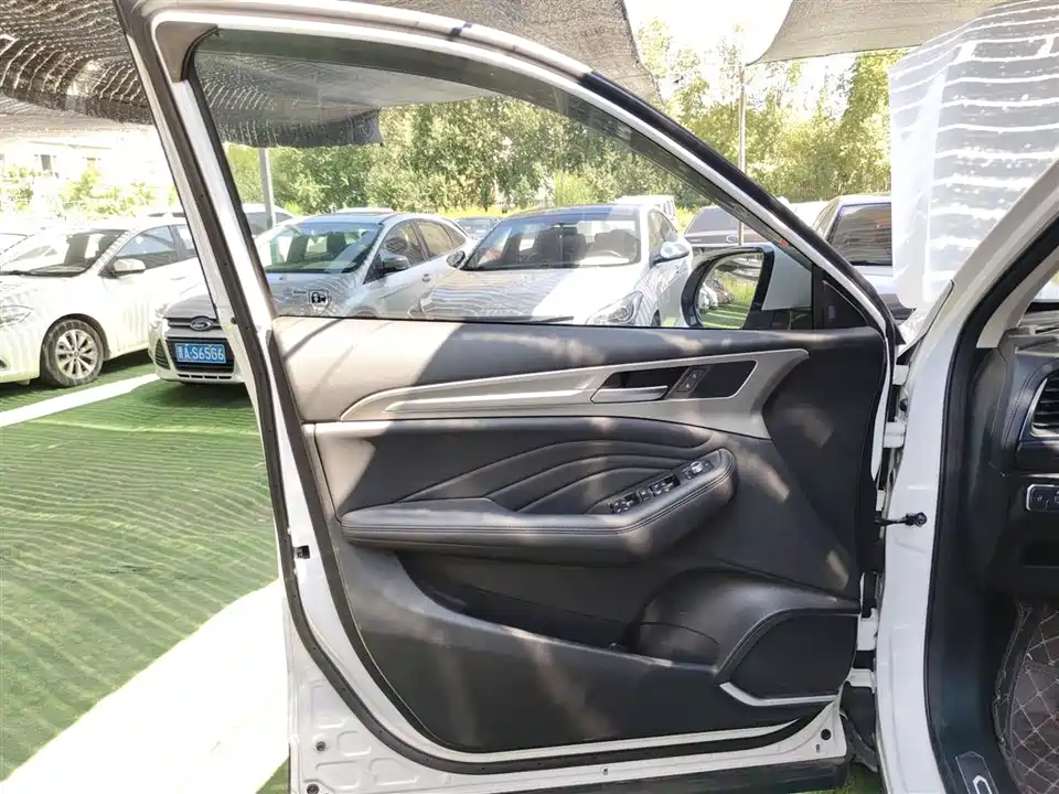 Haval F7 Haval F7