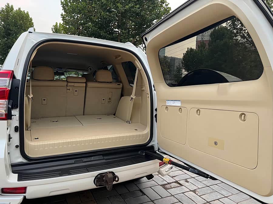 Toyota Prado 2017, фото 12