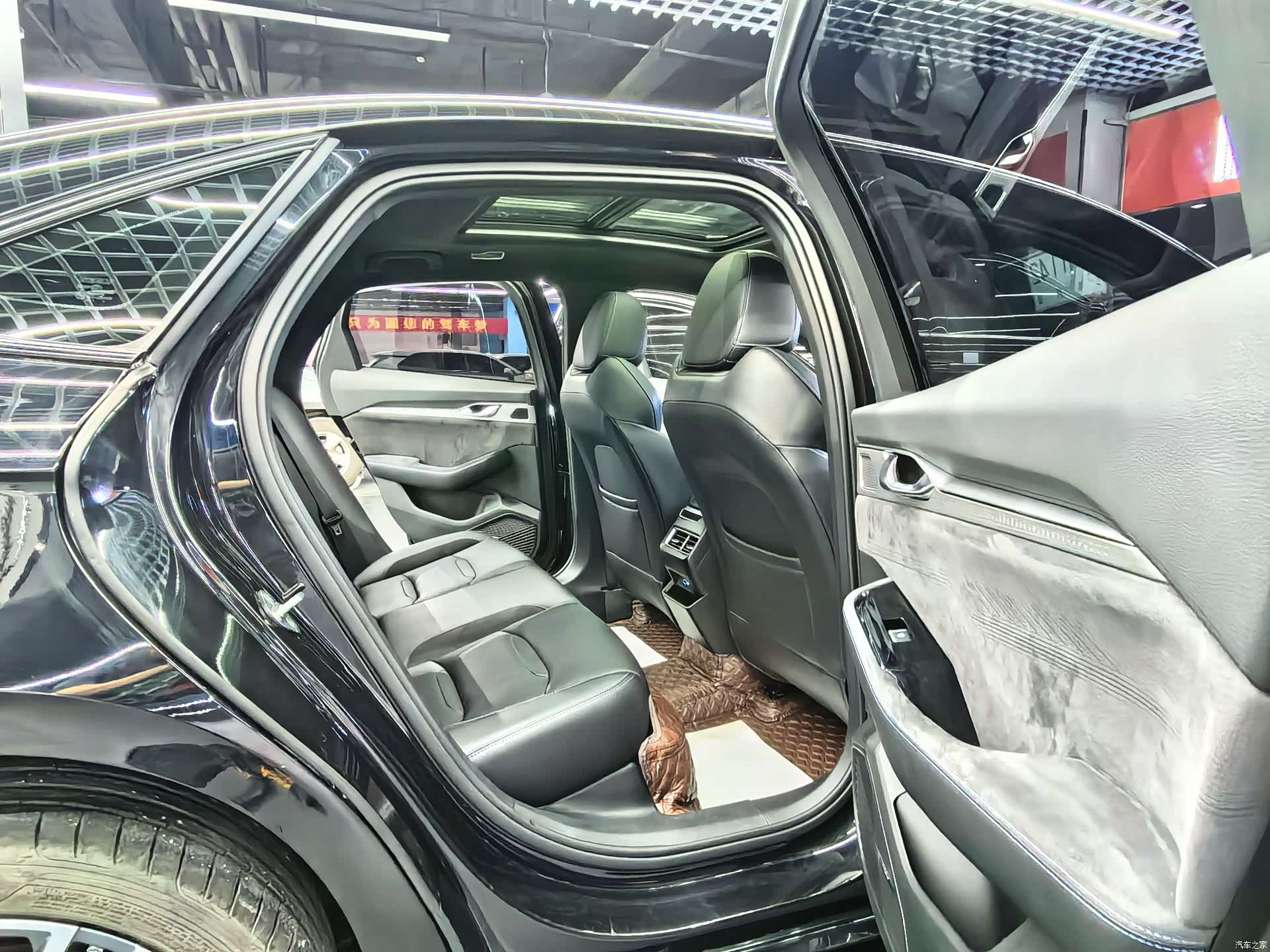 Geely Preface, 2024 8