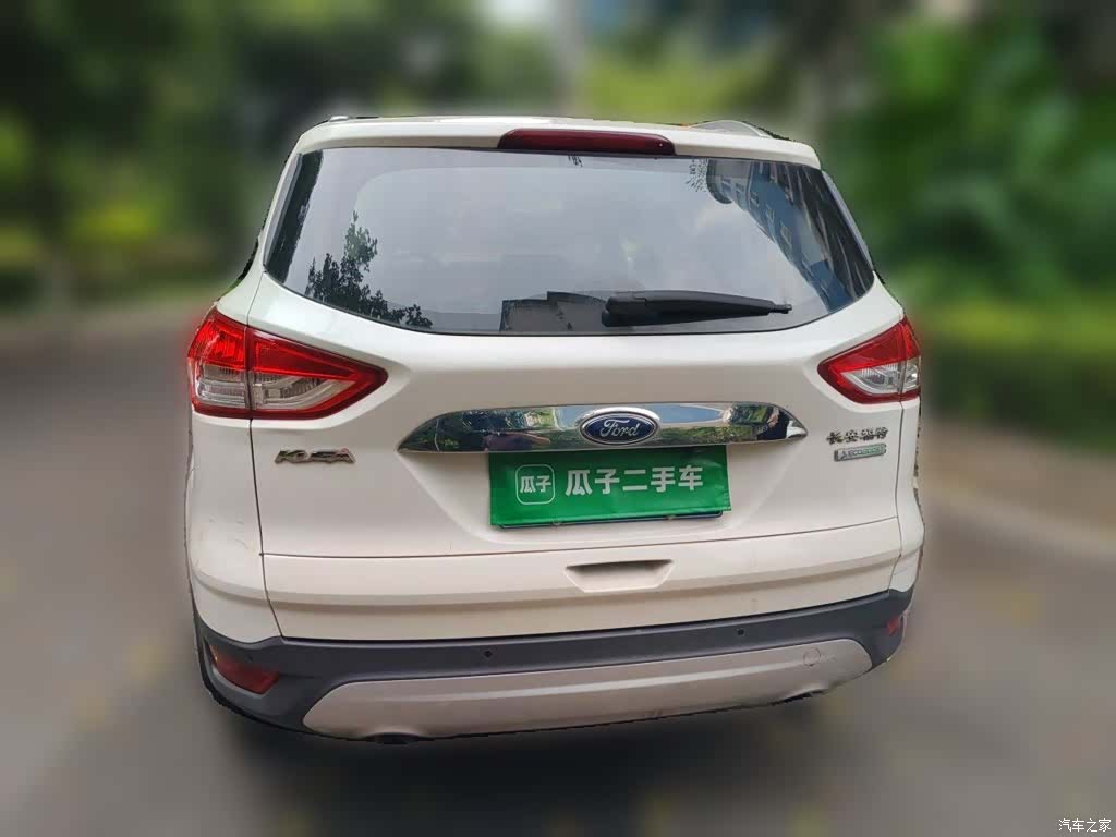 Ford Kuga, 2015 4