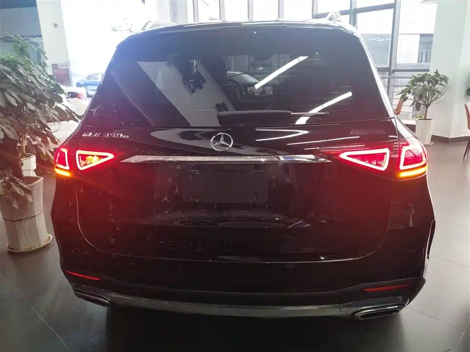 Mercedes-Benz GLE Mercedes-Benz GLE