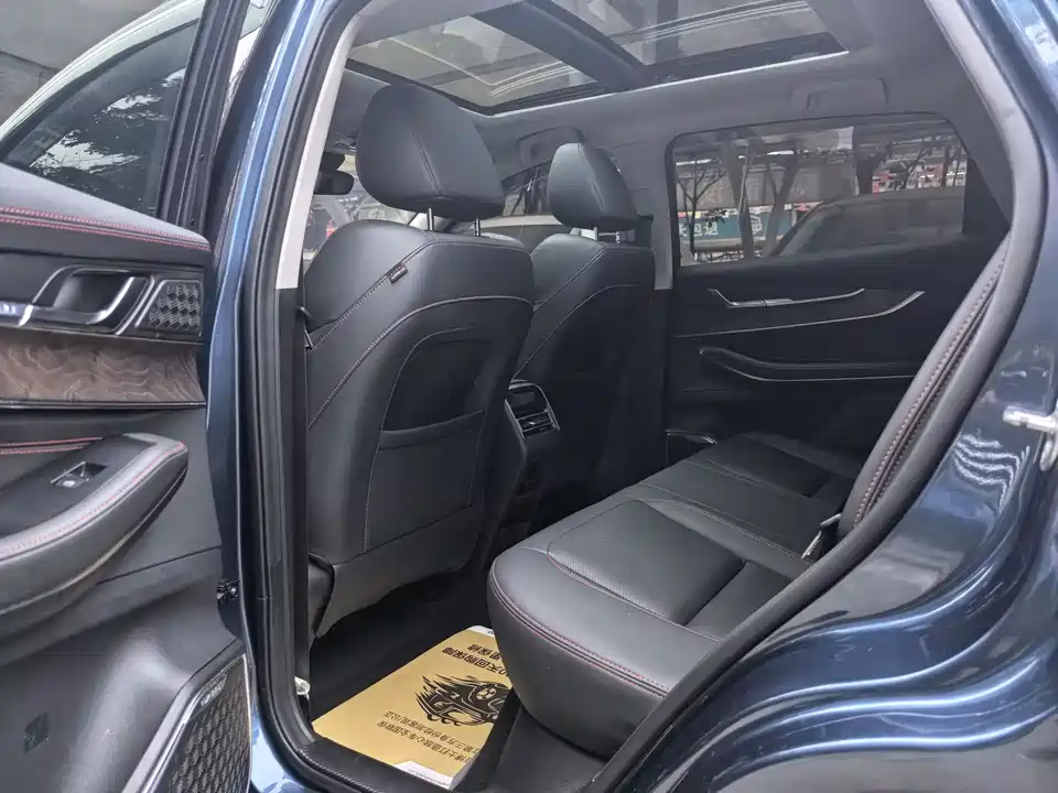 Exeed Chasing the wind