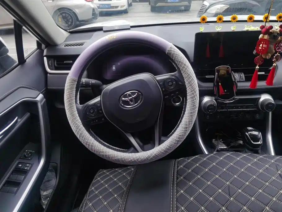 Toyota RAV4 Rongfang