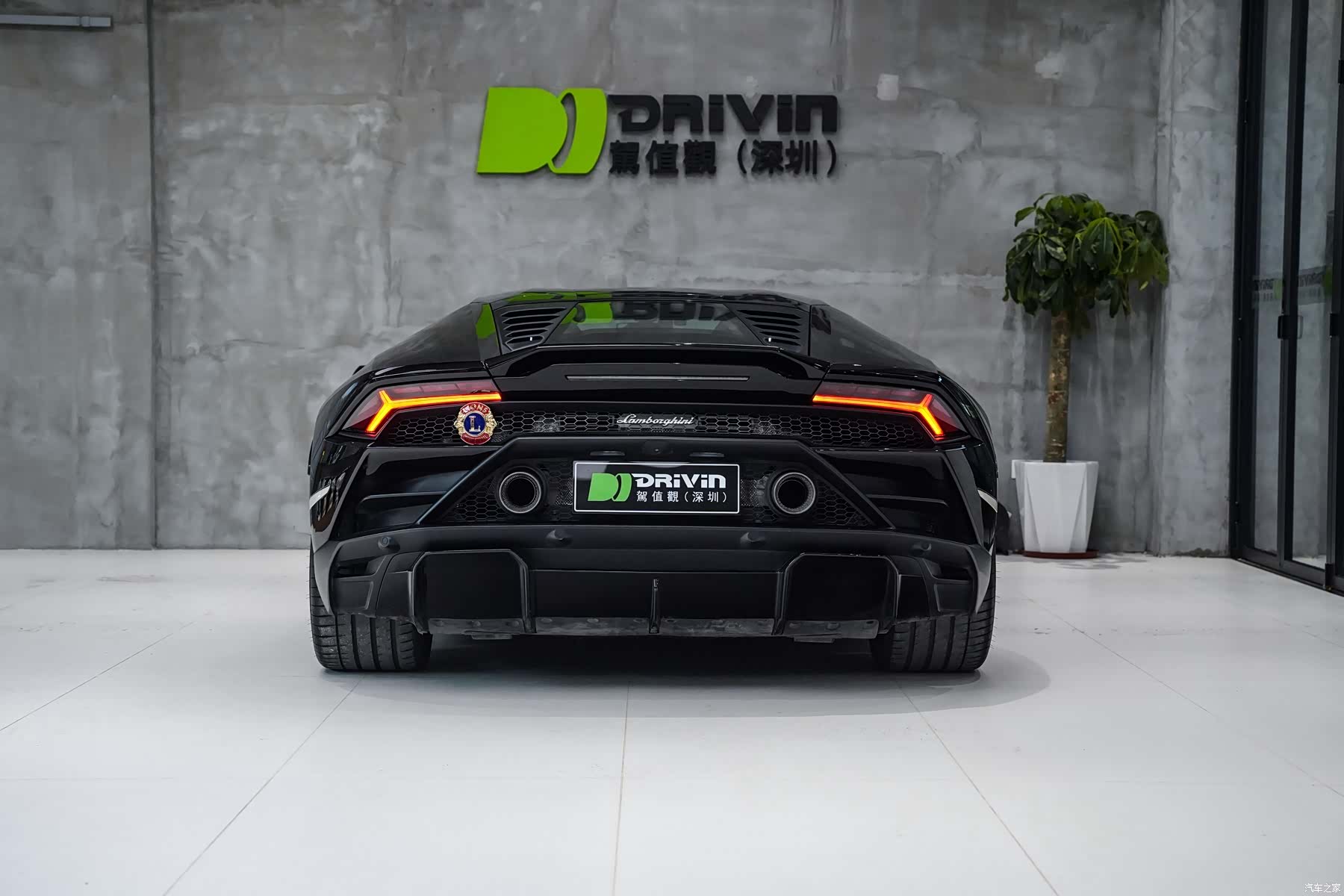 Lamborghini Huracán, 2021 все фото