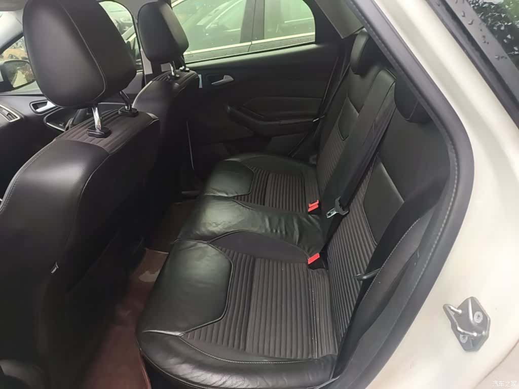 Ford Focus, 2016 13