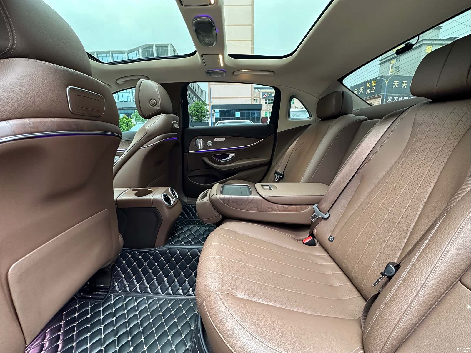 Mercedes-Benz E-Class, 2020 все фото