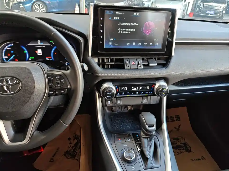 Toyota RAV4 Rongfang