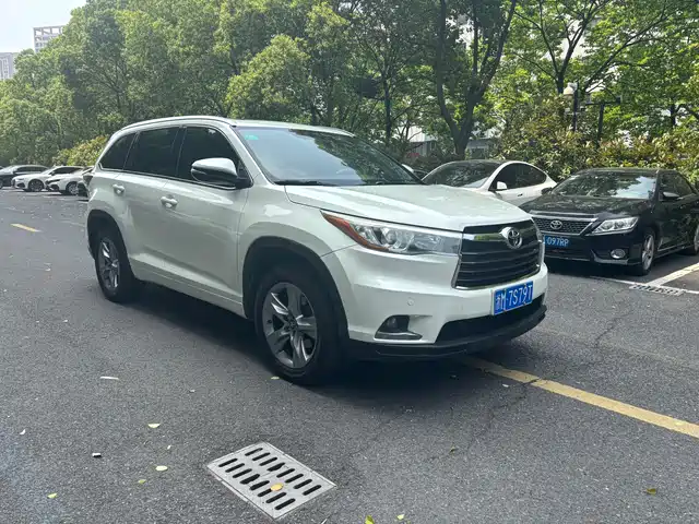 Toyota Highlander 2017 — купить из Китая под заказ
