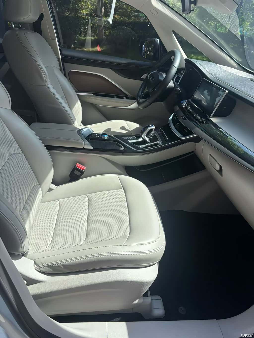 Geely Jiaji, 2021 7