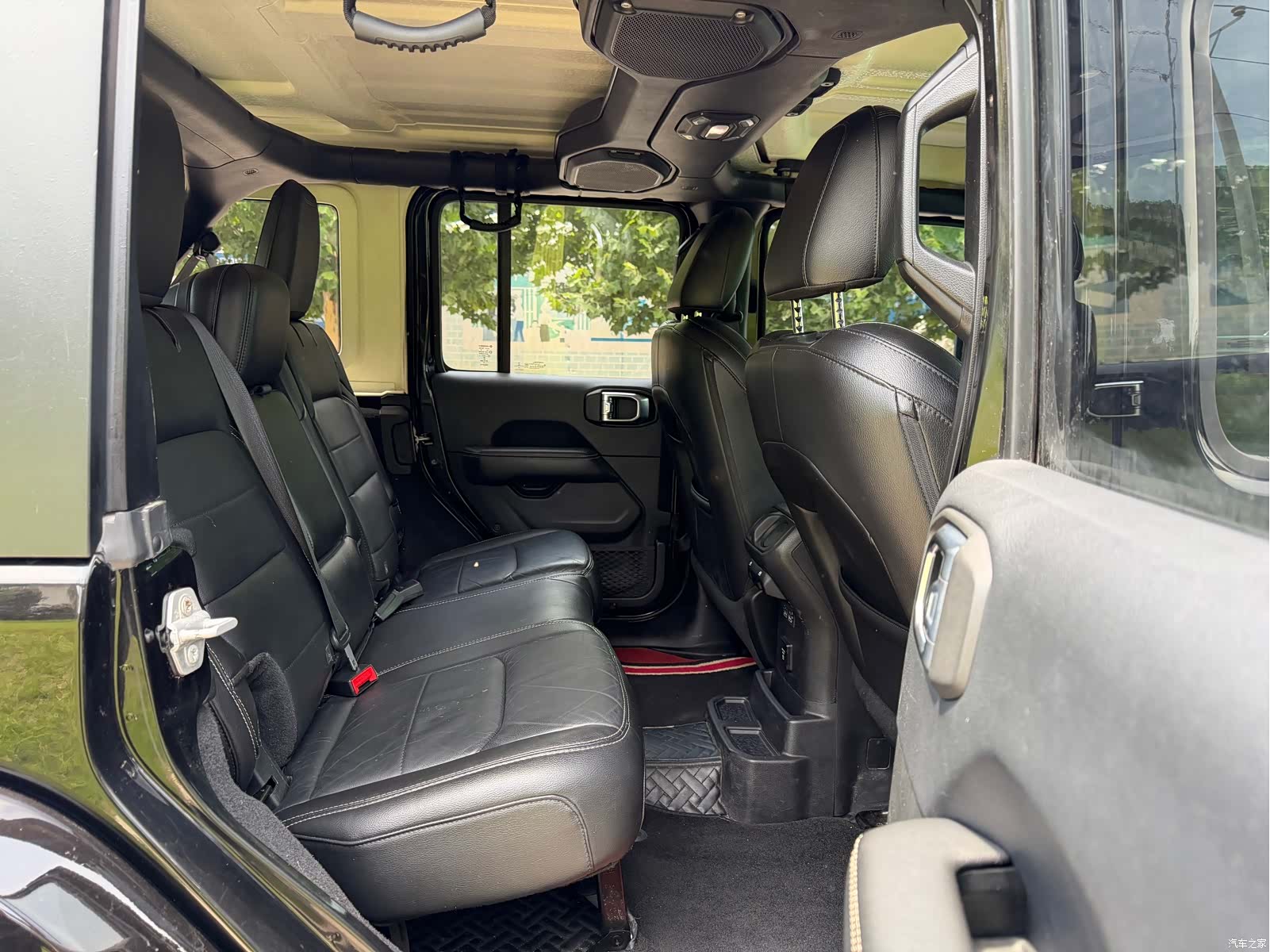 Jeep Wrangler, 2019 9