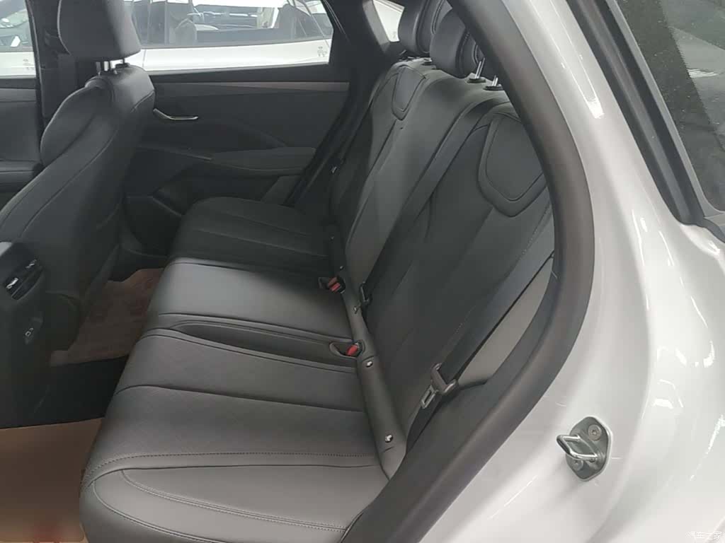 BYD Qin, 2026 17