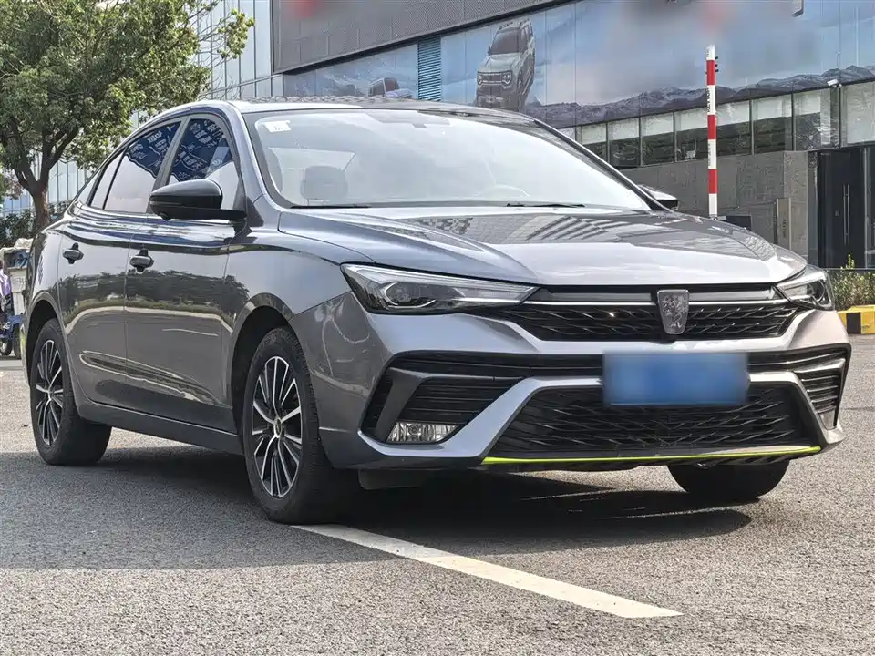 Roewe i5