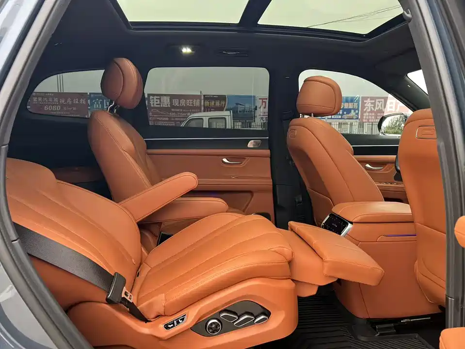 AITO Ask the world M7