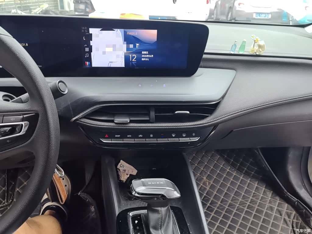 Buick Verano, 2022 13