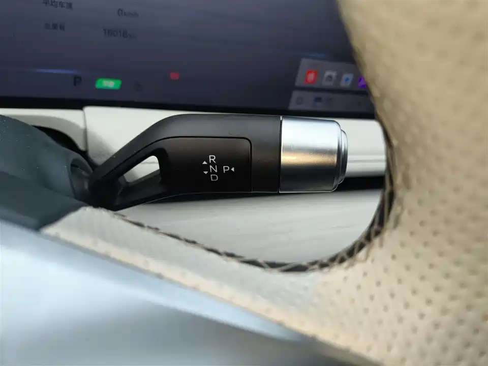 Geely Galaxy Galaxy E8