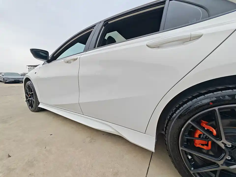 Trumpchi Shadow Leopard