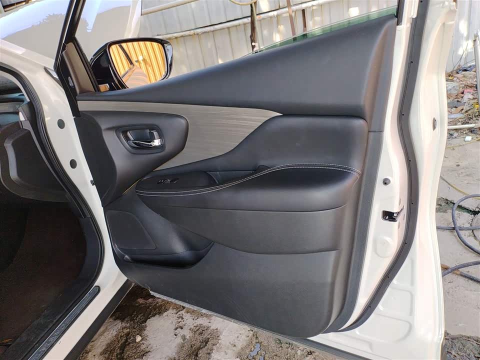 Nissan Loulan Nissan Loulan