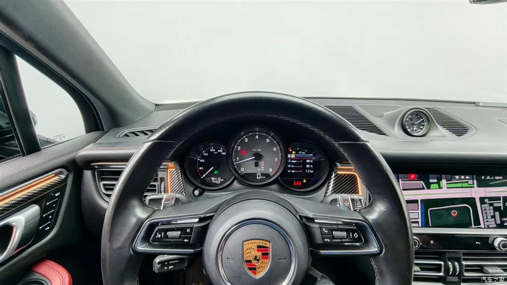 Porsche Macan, 2023 11