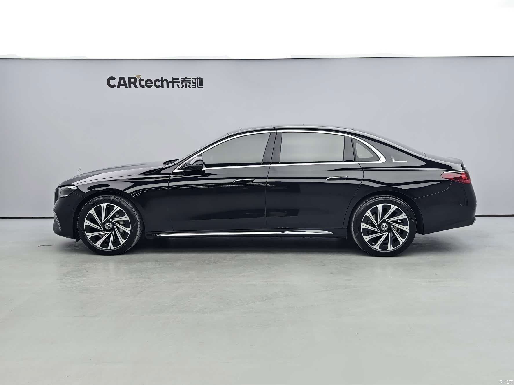 Mercedes-Benz E-Class, 2024 3