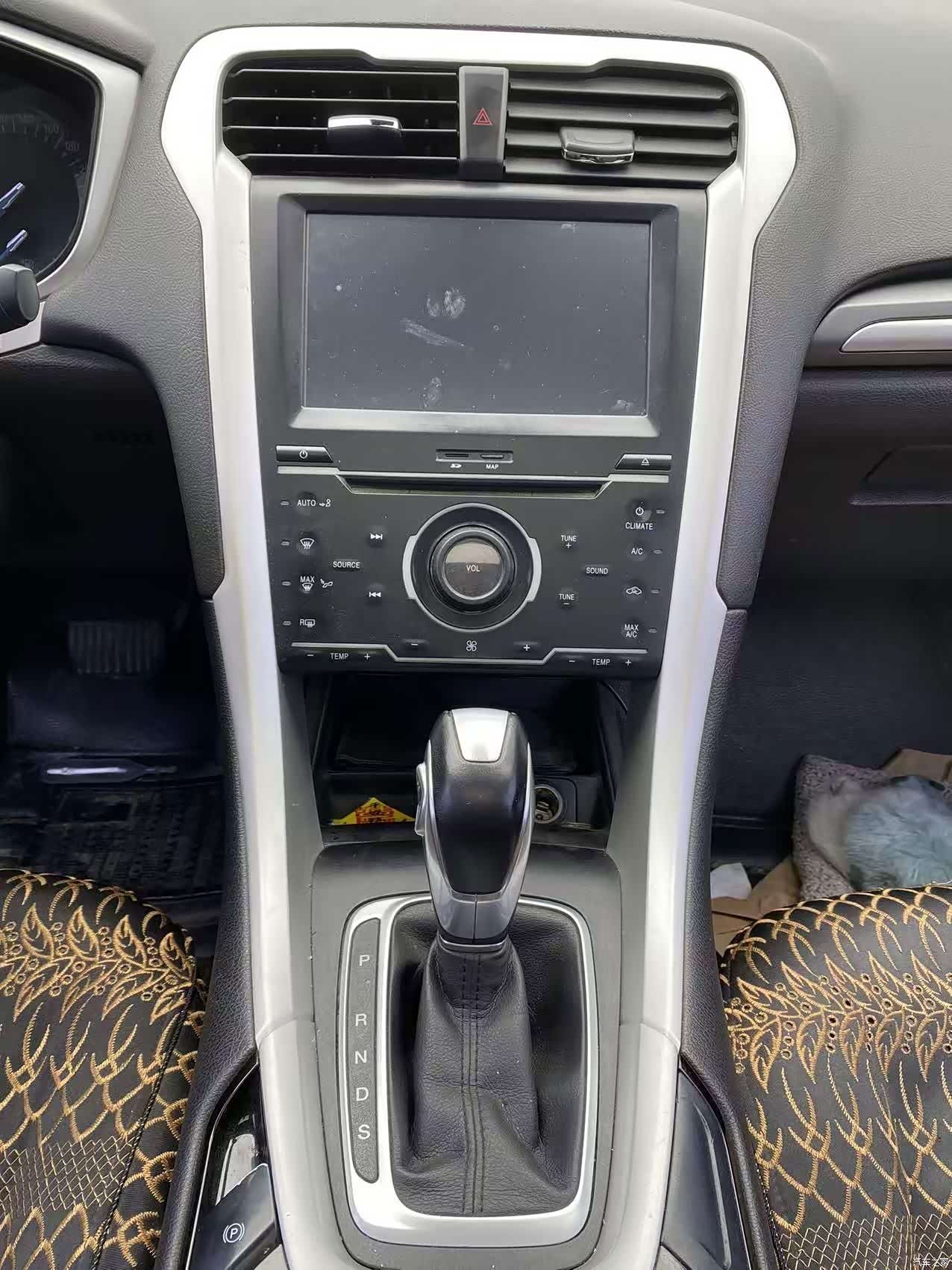 Ford Mondeo, 2014 12