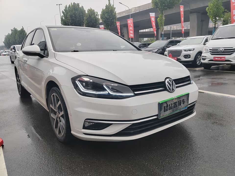 Volkswagen golf