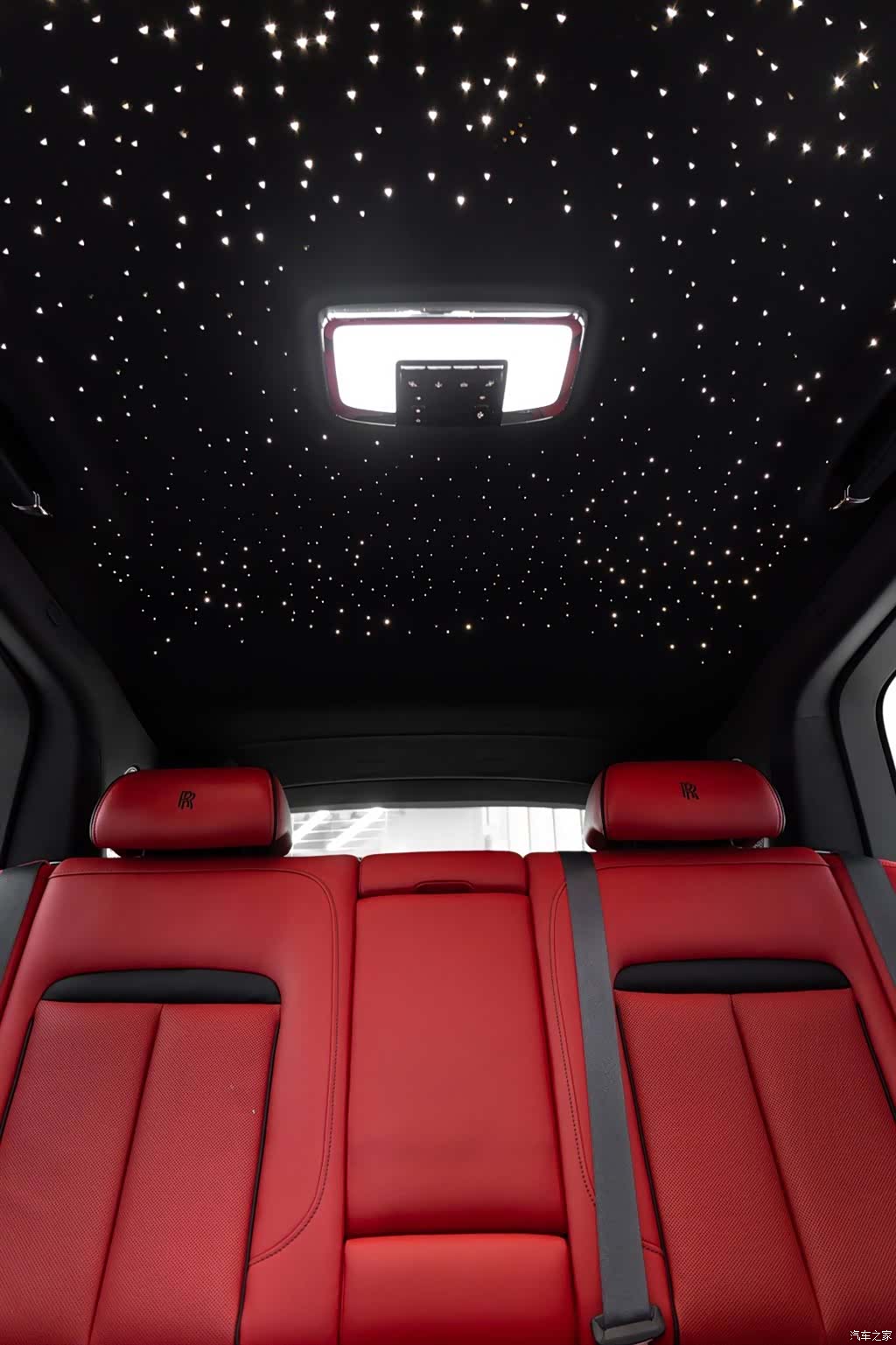 Rolls-Royce Cullinan, 2024 13