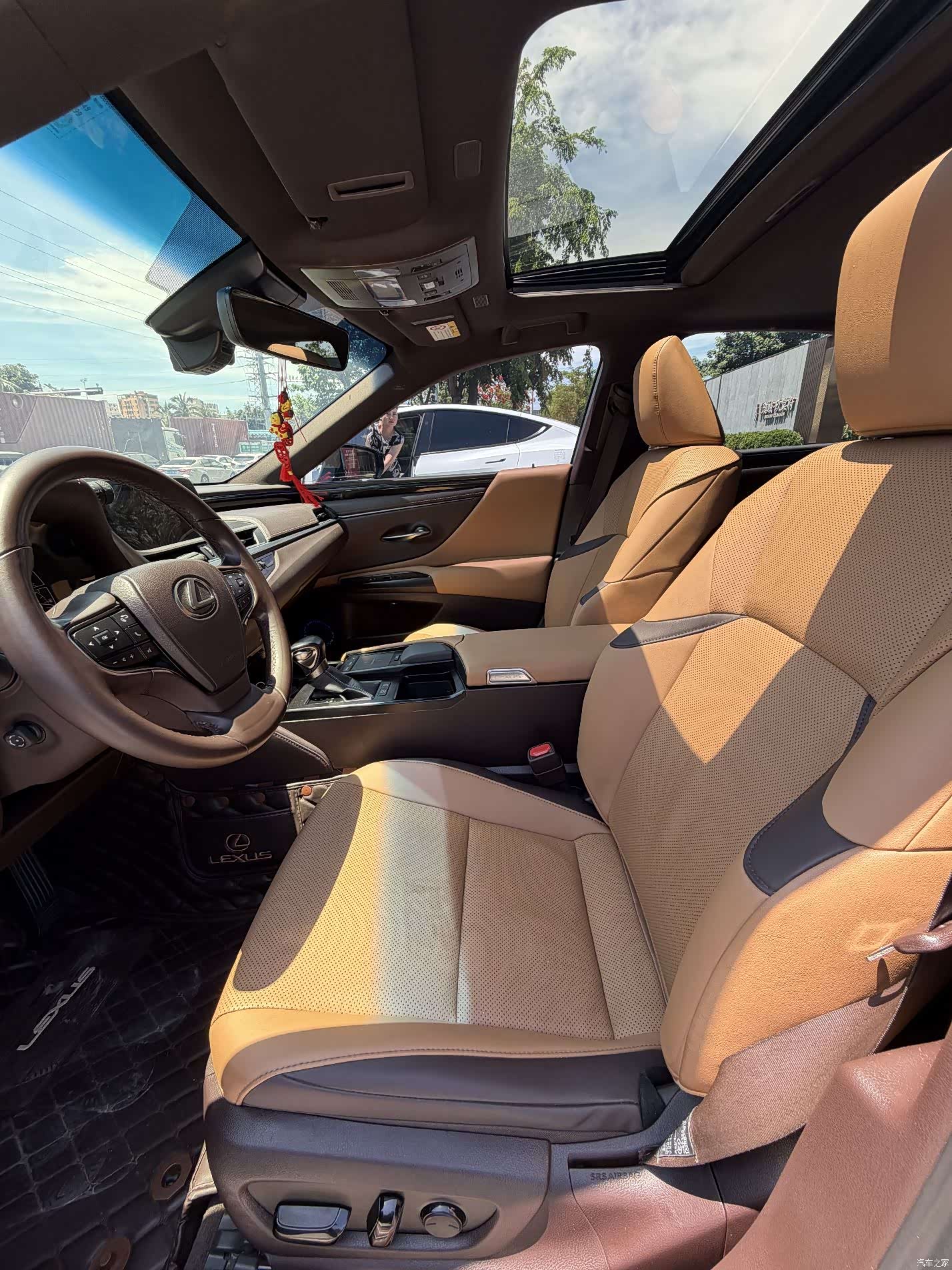 Lexus ES, 2021 8