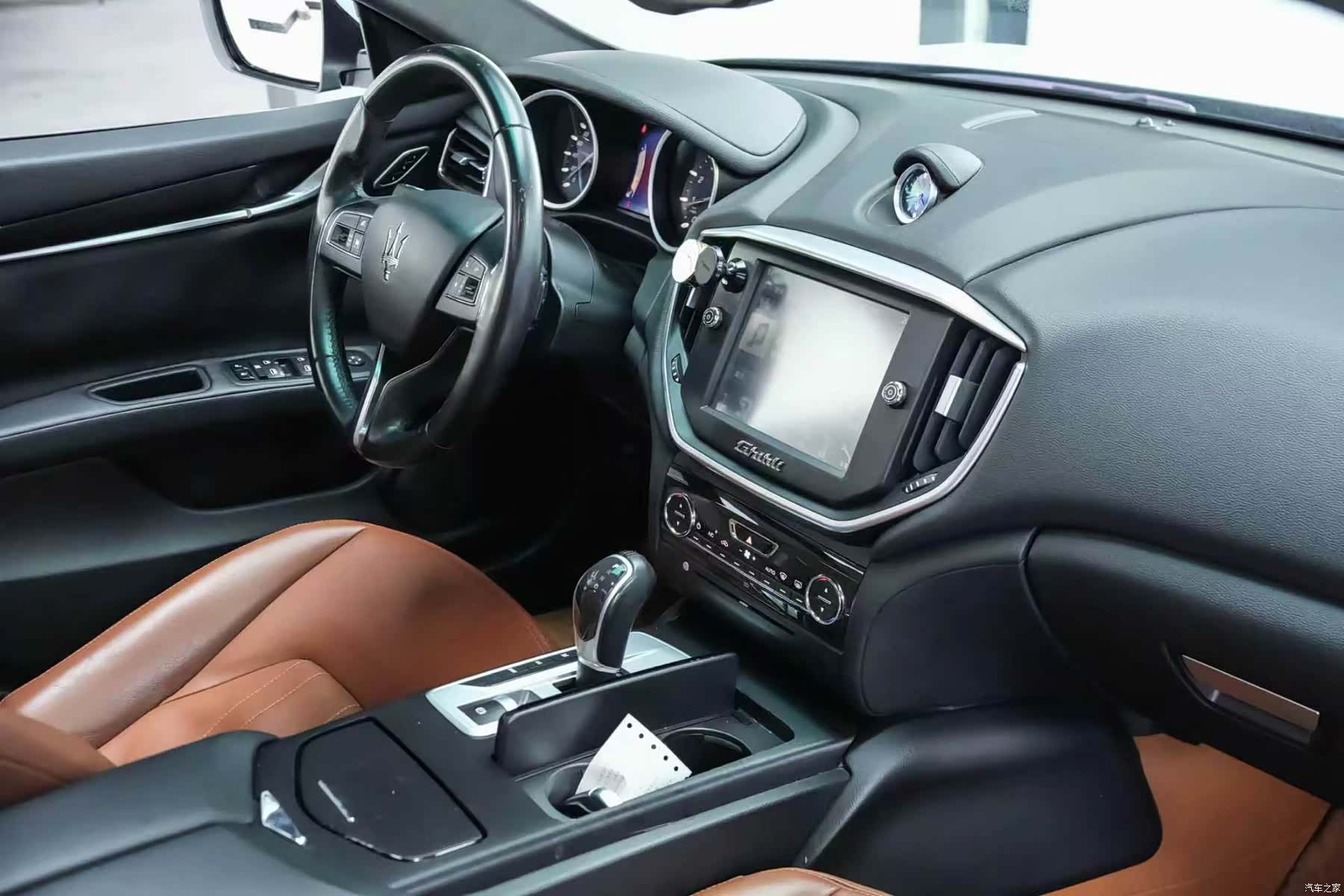 Maserati Ghibli, 2017 все фото