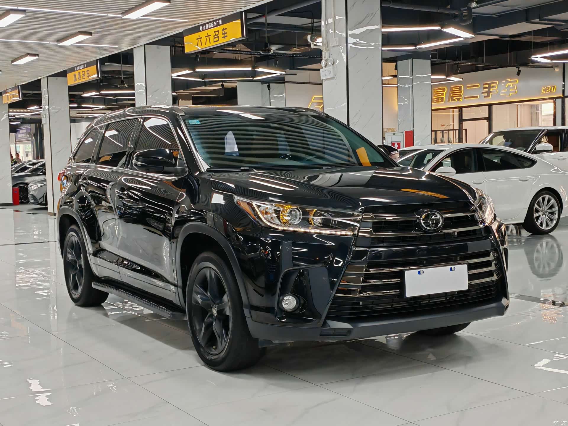 Toyota Highlander, 2020 все фото
