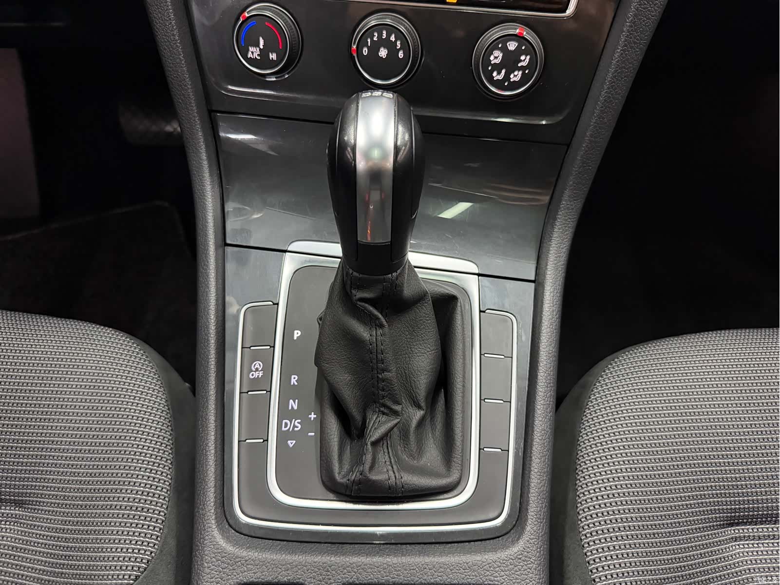Volkswagen Golf, 2019 8