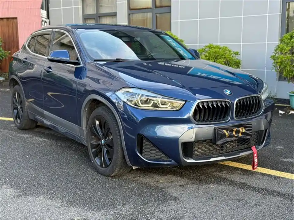 BMW X2