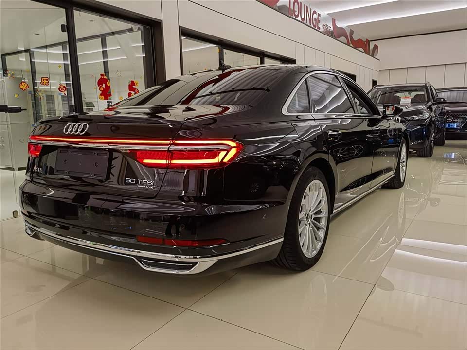 Audi A8