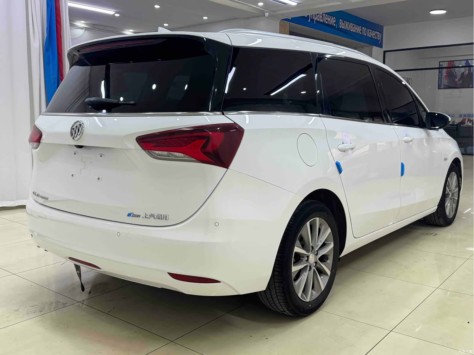 Buick GL6, 2022 6